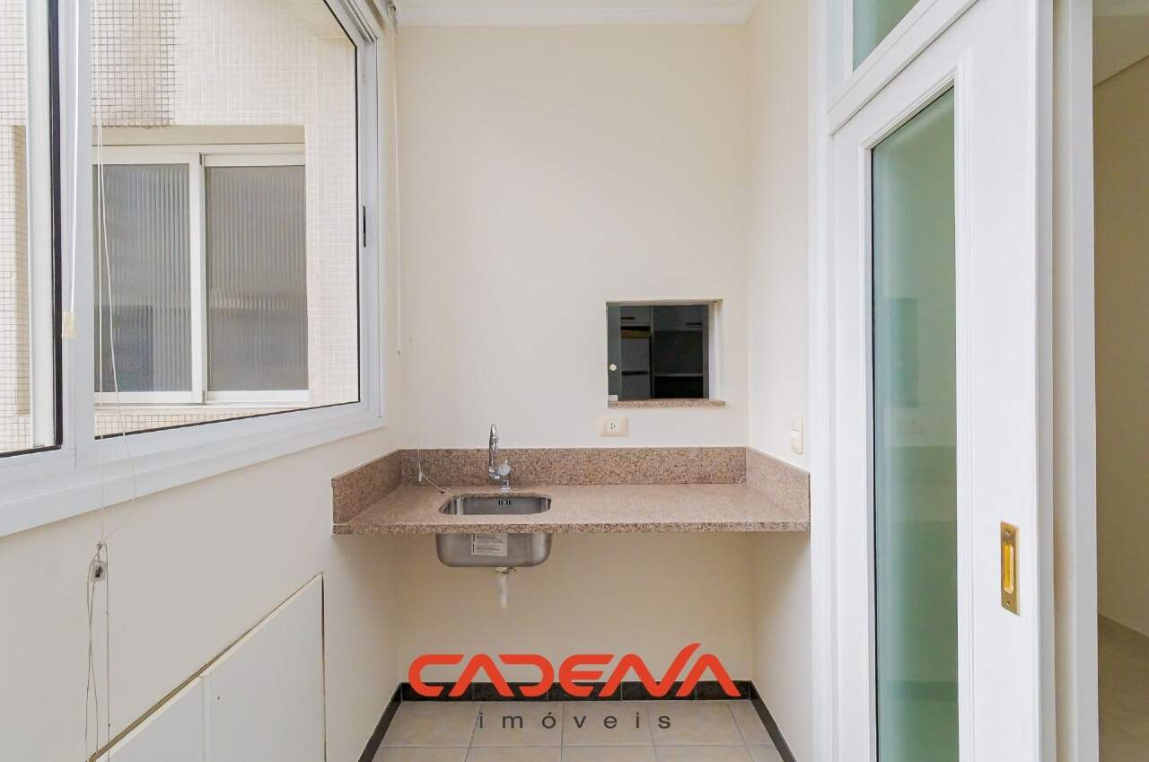 Apartamento à venda no Batel: