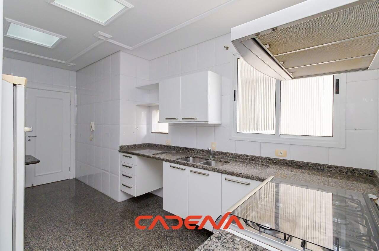 Apartamento à venda no Batel: