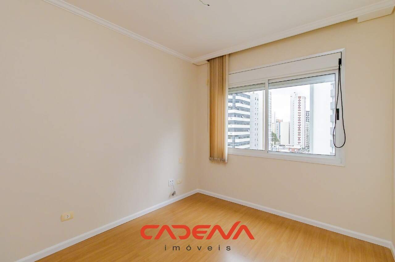 Apartamento à venda no Batel: