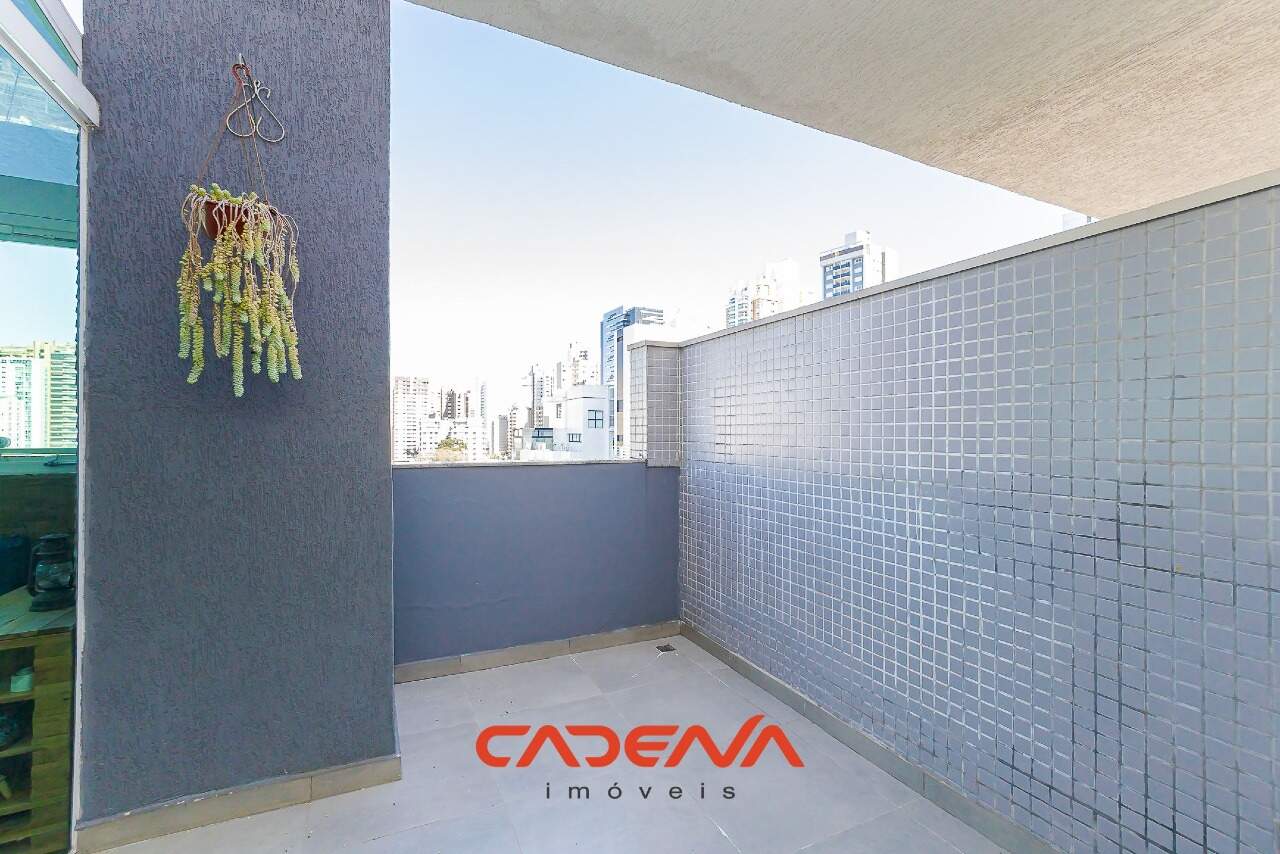 Cobertura à venda no Água Verde: