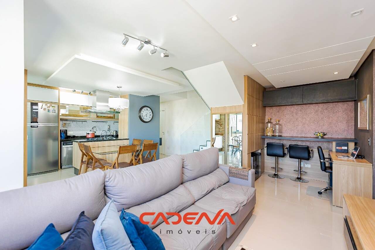 Cobertura à venda no Água Verde: