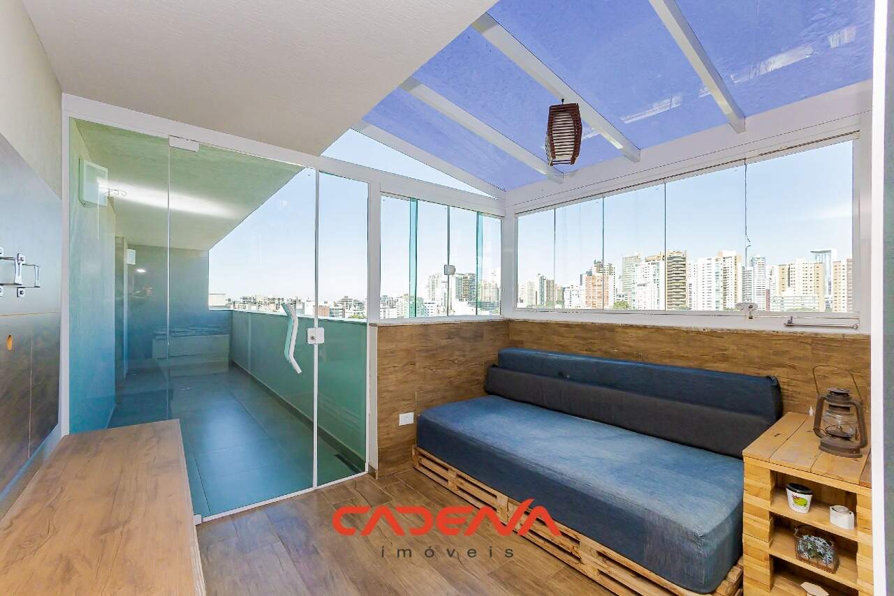 Cobertura à venda no Água Verde: