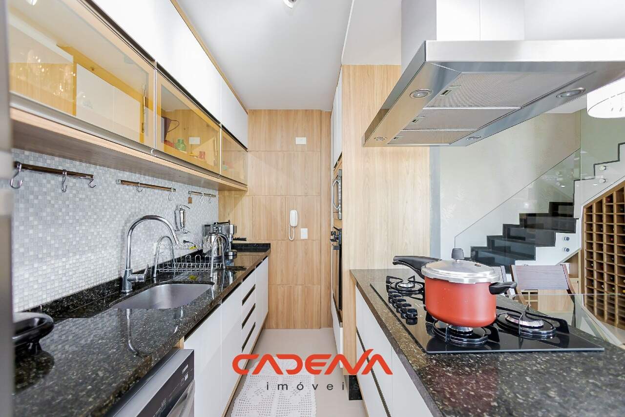 Cobertura à venda no Água Verde: