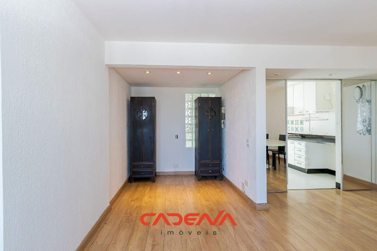 Apartamento para aluguel no Cabral: 