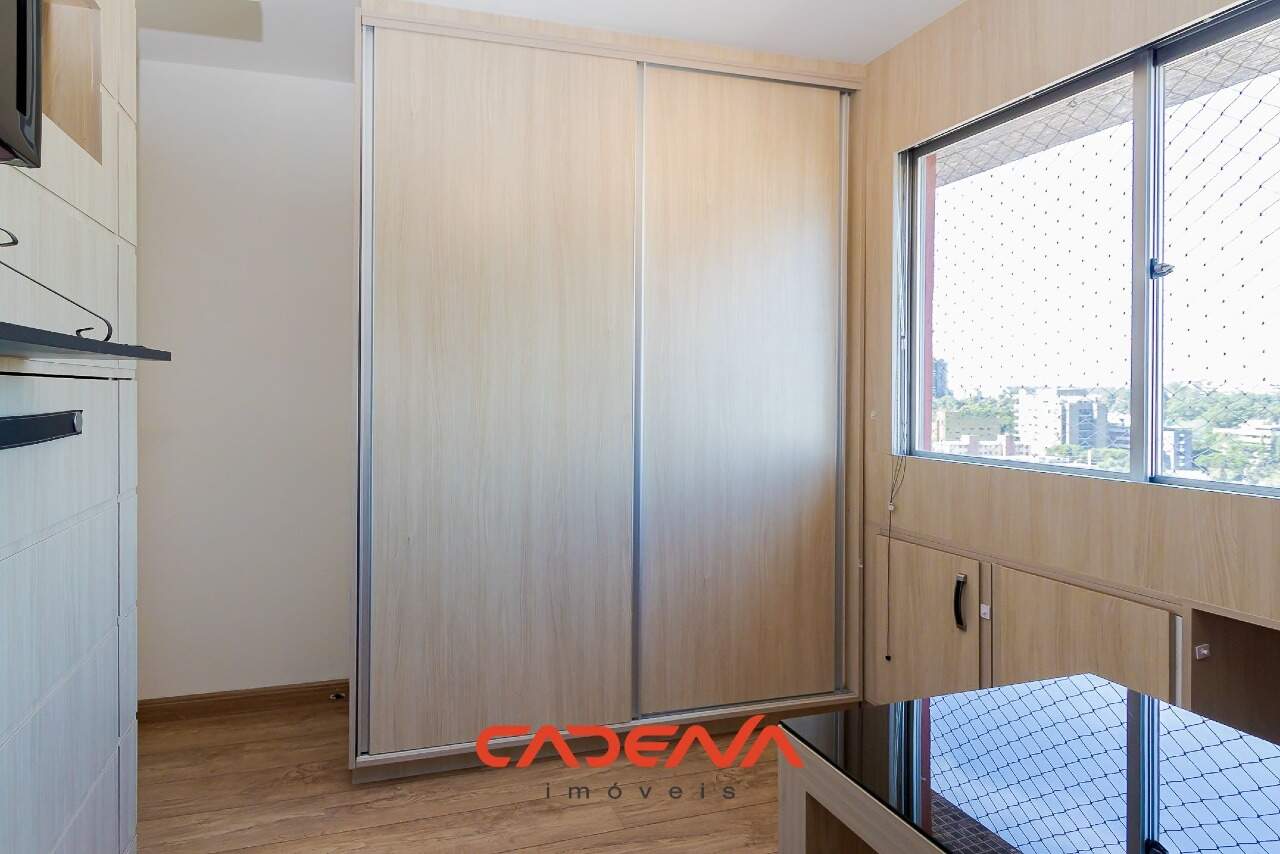 Apartamento para aluguel no Cabral: 