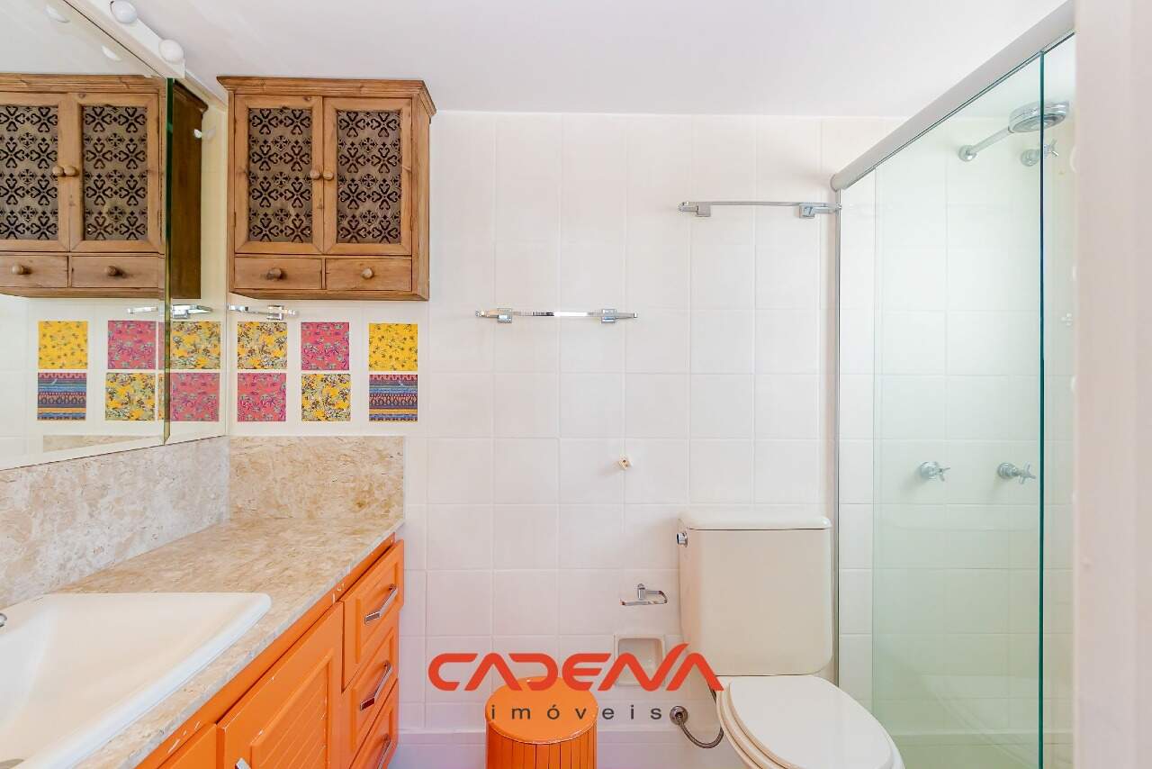 Apartamento para aluguel no Cabral: 