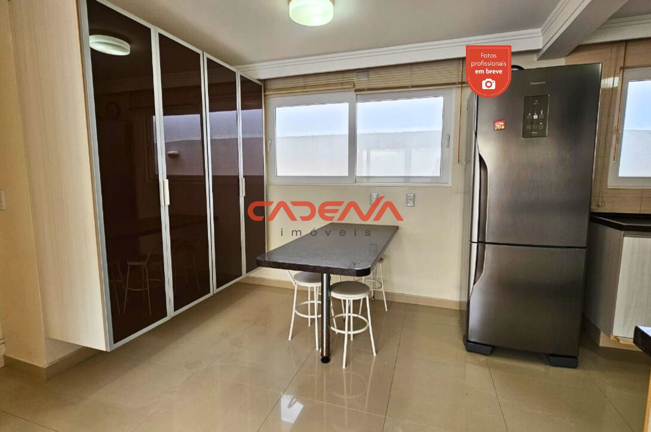 Casa em condomínio fechado para aluguel no Taboão: 