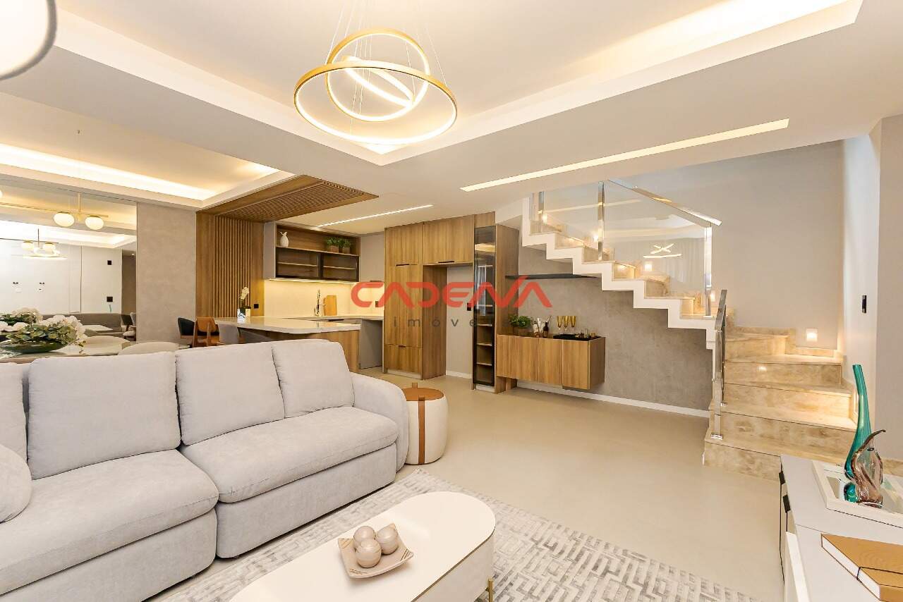 Casa para aluguel no Santa Felicidade: 