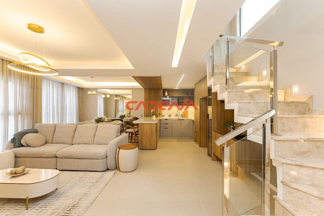 Casa para aluguel no Santa Felicidade: 