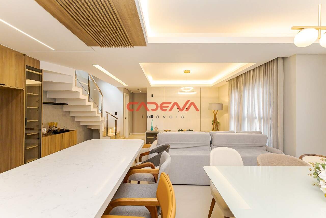 Casa para aluguel no Santa Felicidade: 