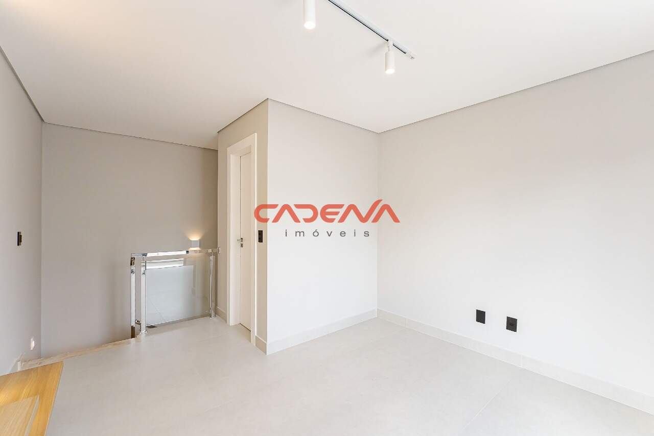 Casa para aluguel no Santa Felicidade: 
