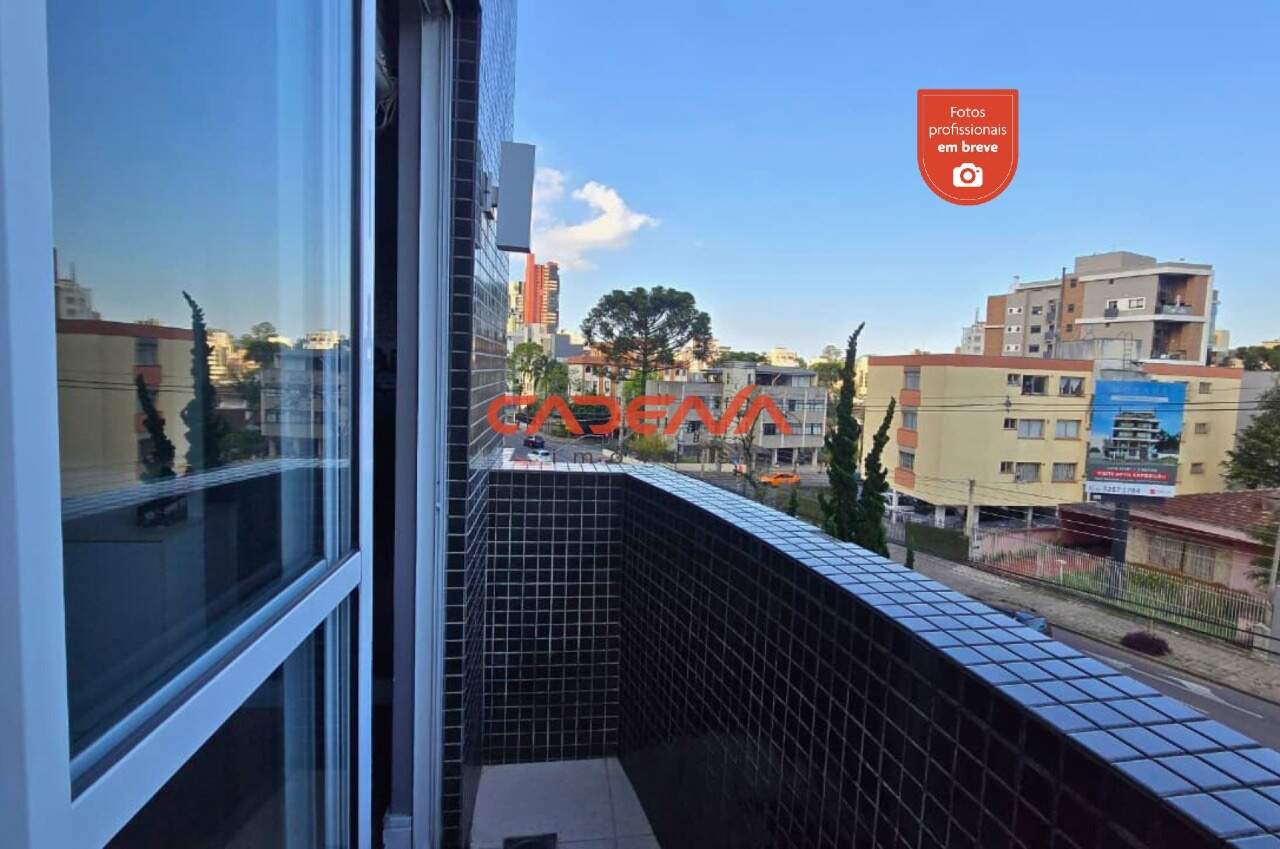 Apartamento para aluguel no Juvevê: 