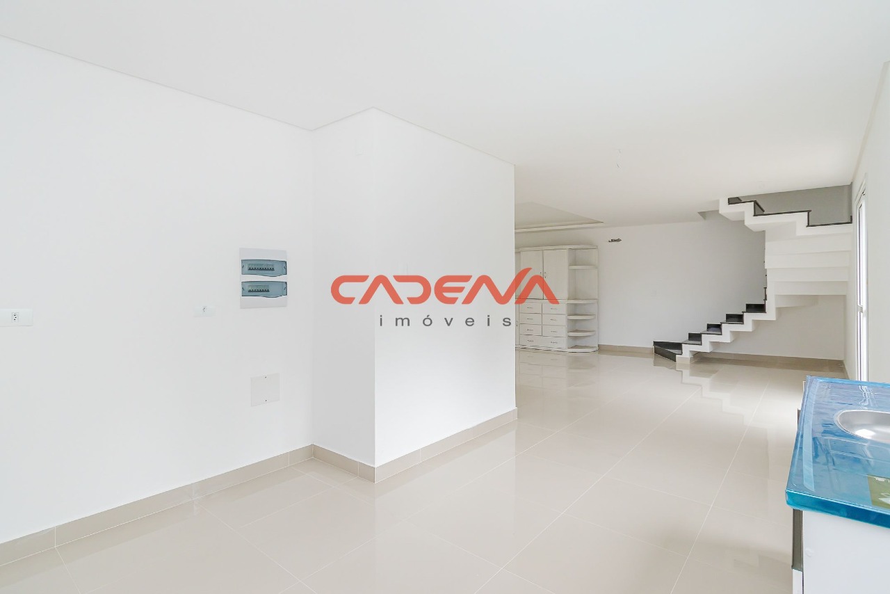 Sobrado para aluguel no Campo Comprido: 