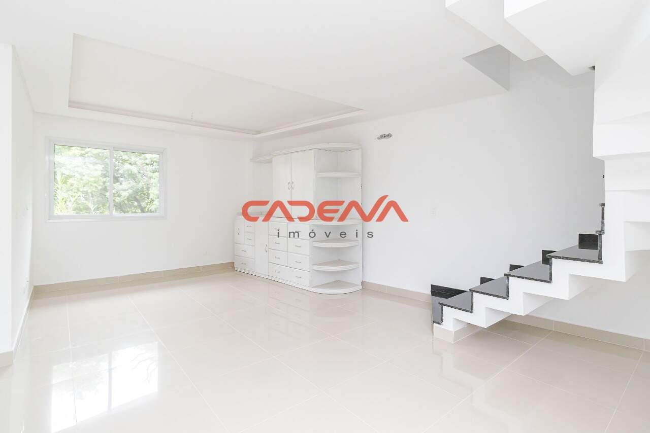 Sobrado para aluguel no Campo Comprido: 