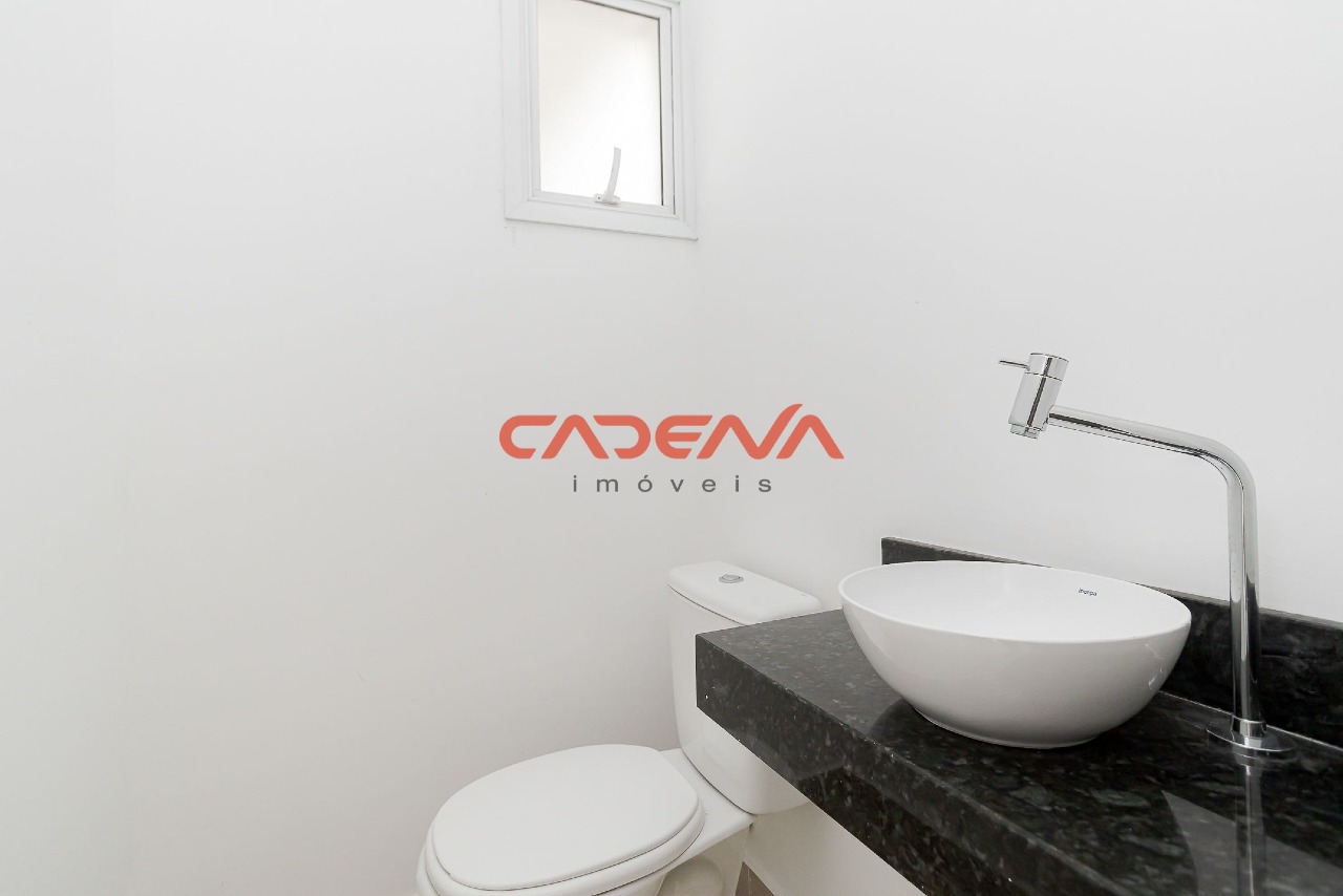 Sobrado para aluguel no Campo Comprido: 