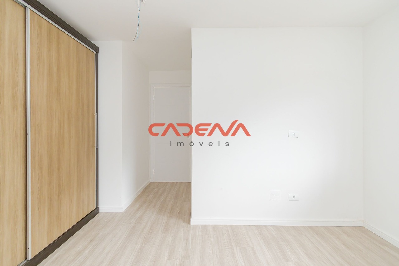 Sobrado para aluguel no Campo Comprido: 