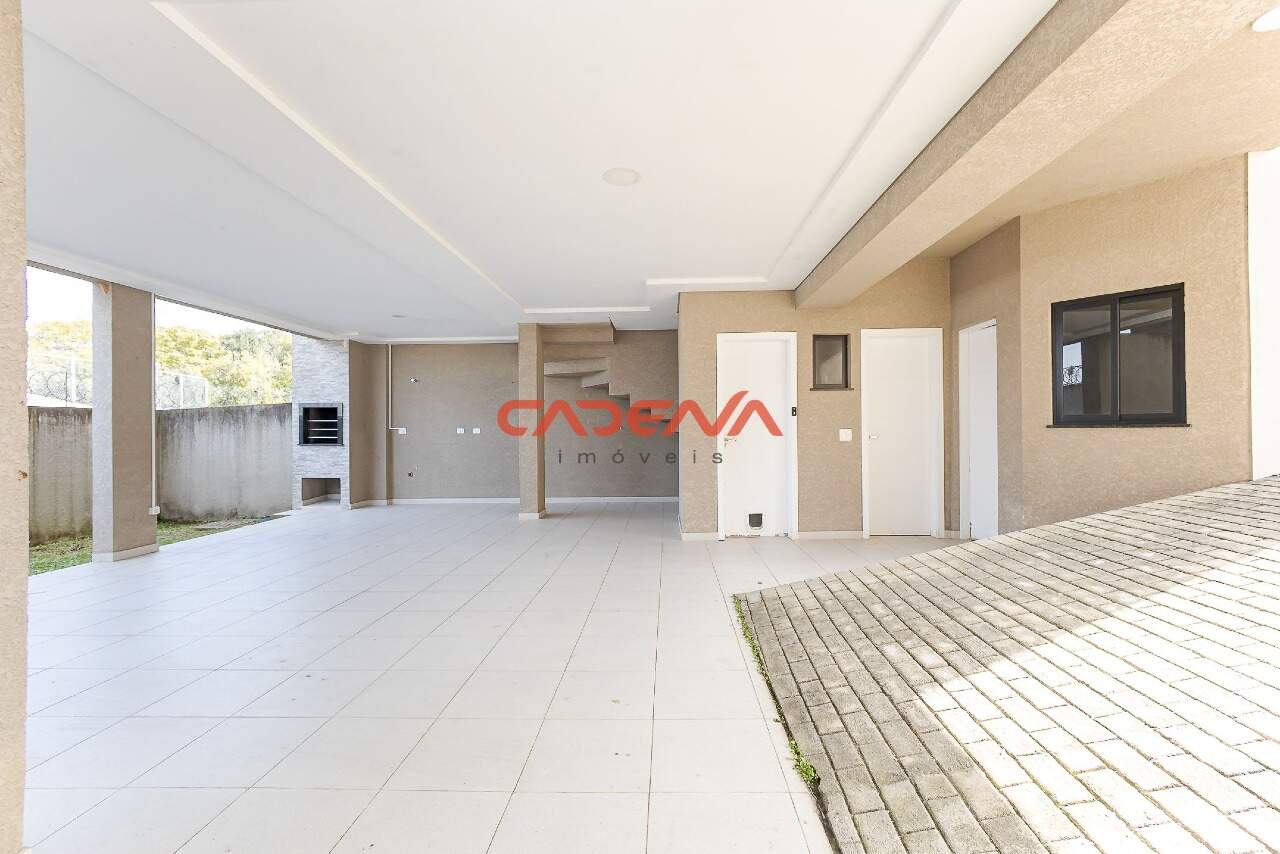 Casa em condomínio fechado para aluguel no Campo Comprido: 