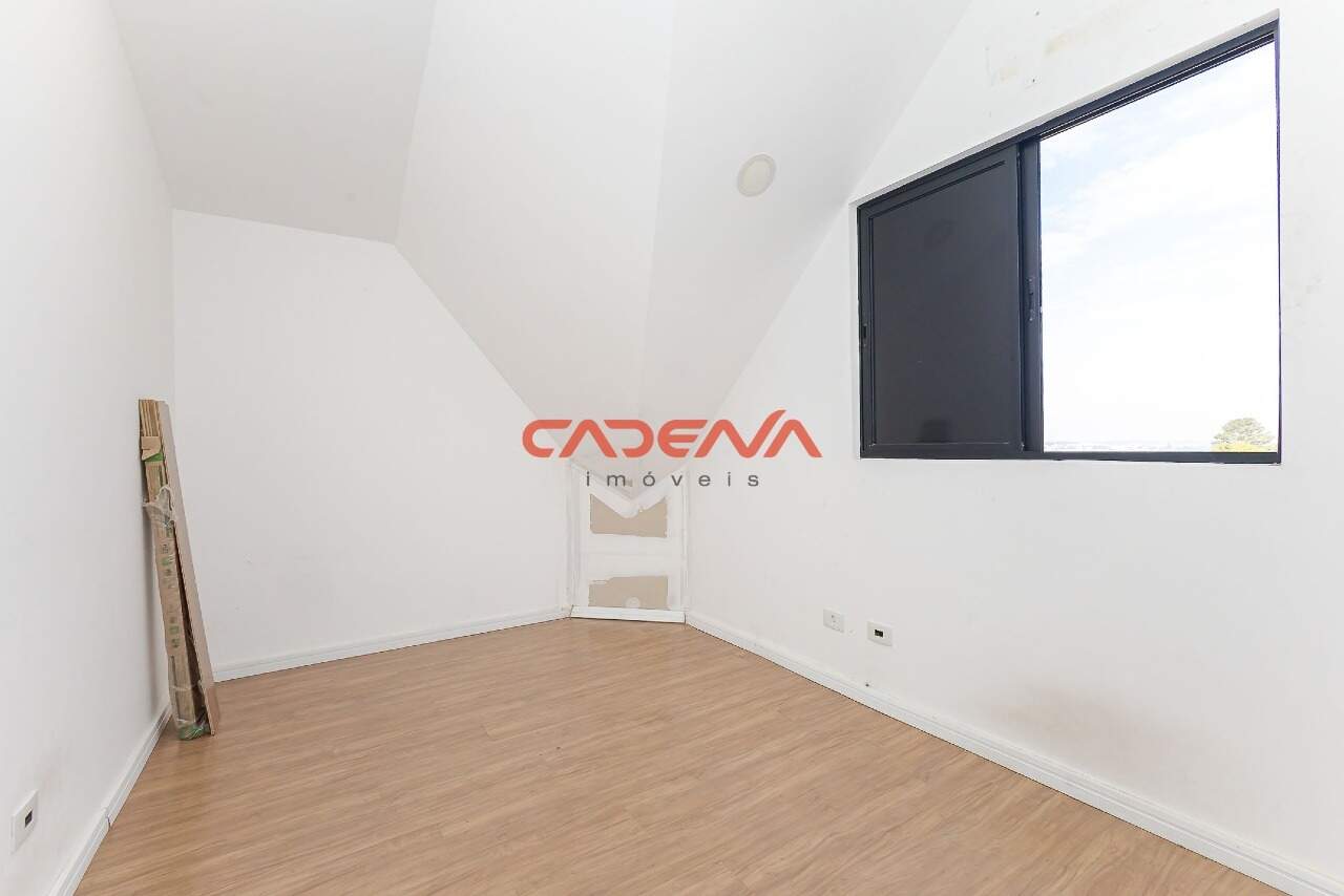 Casa em condomínio fechado para aluguel no Campo Comprido: 