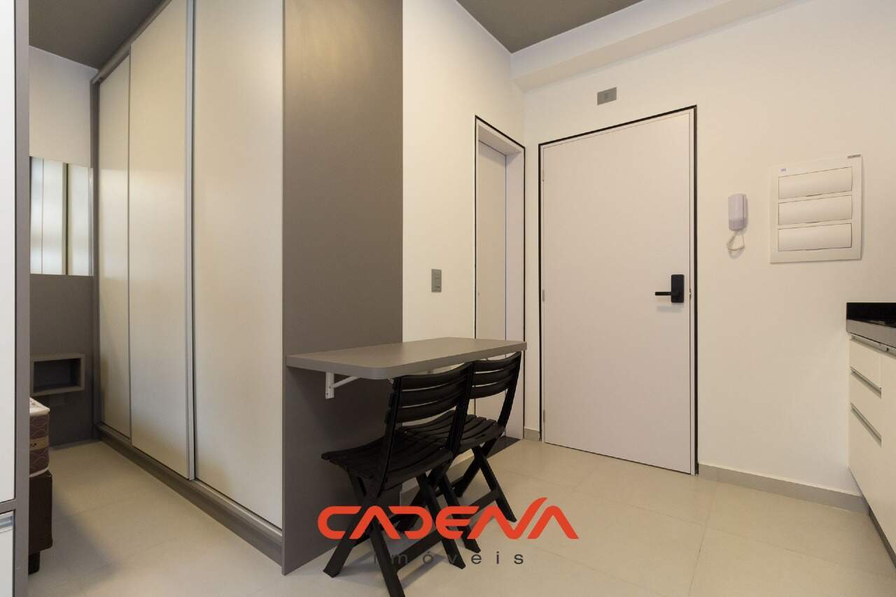 Apartamento para aluguel no Bigorrilho: 