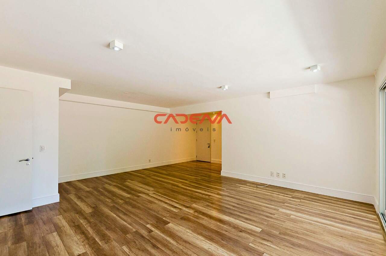 Apartamento à venda no Ecoville: