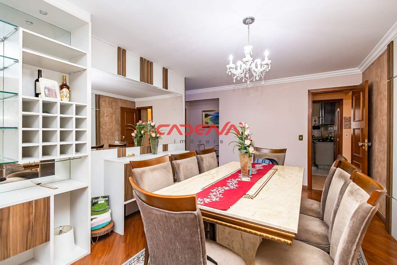 Apartamento à venda no Batel: 
