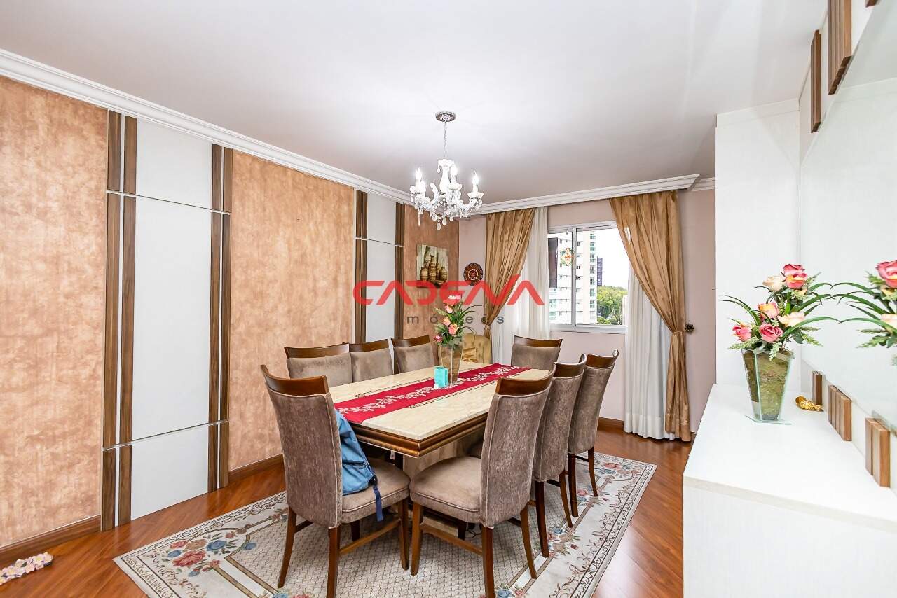 Apartamento à venda no Batel: 