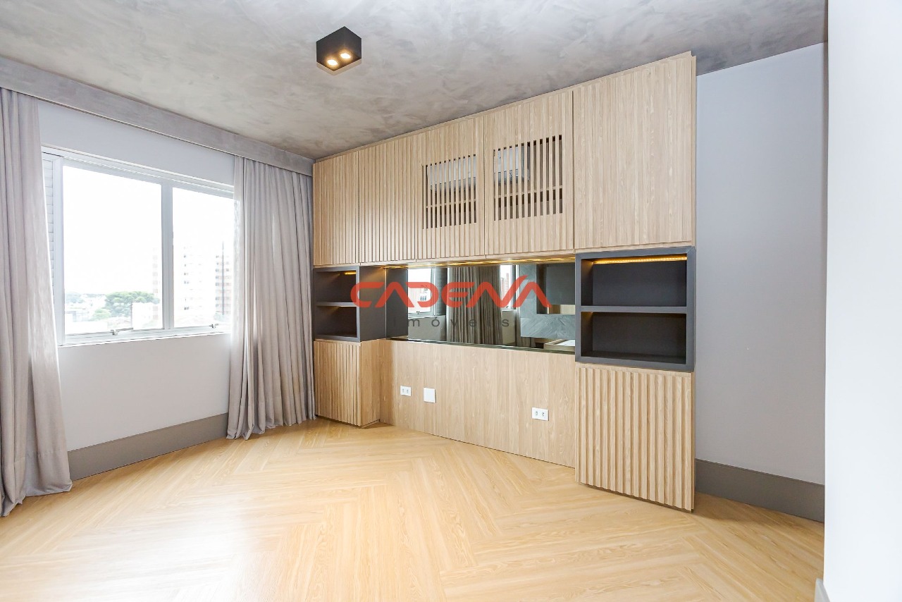 Apartamento para aluguel no Batel: 