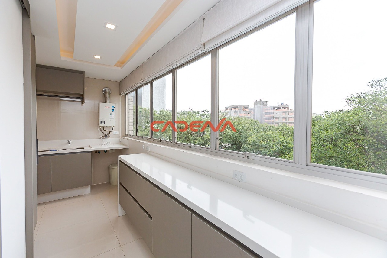 Apartamento para aluguel no Batel: 