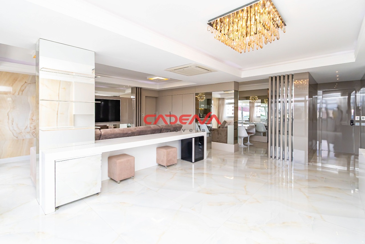 Apartamento para aluguel no Batel: 