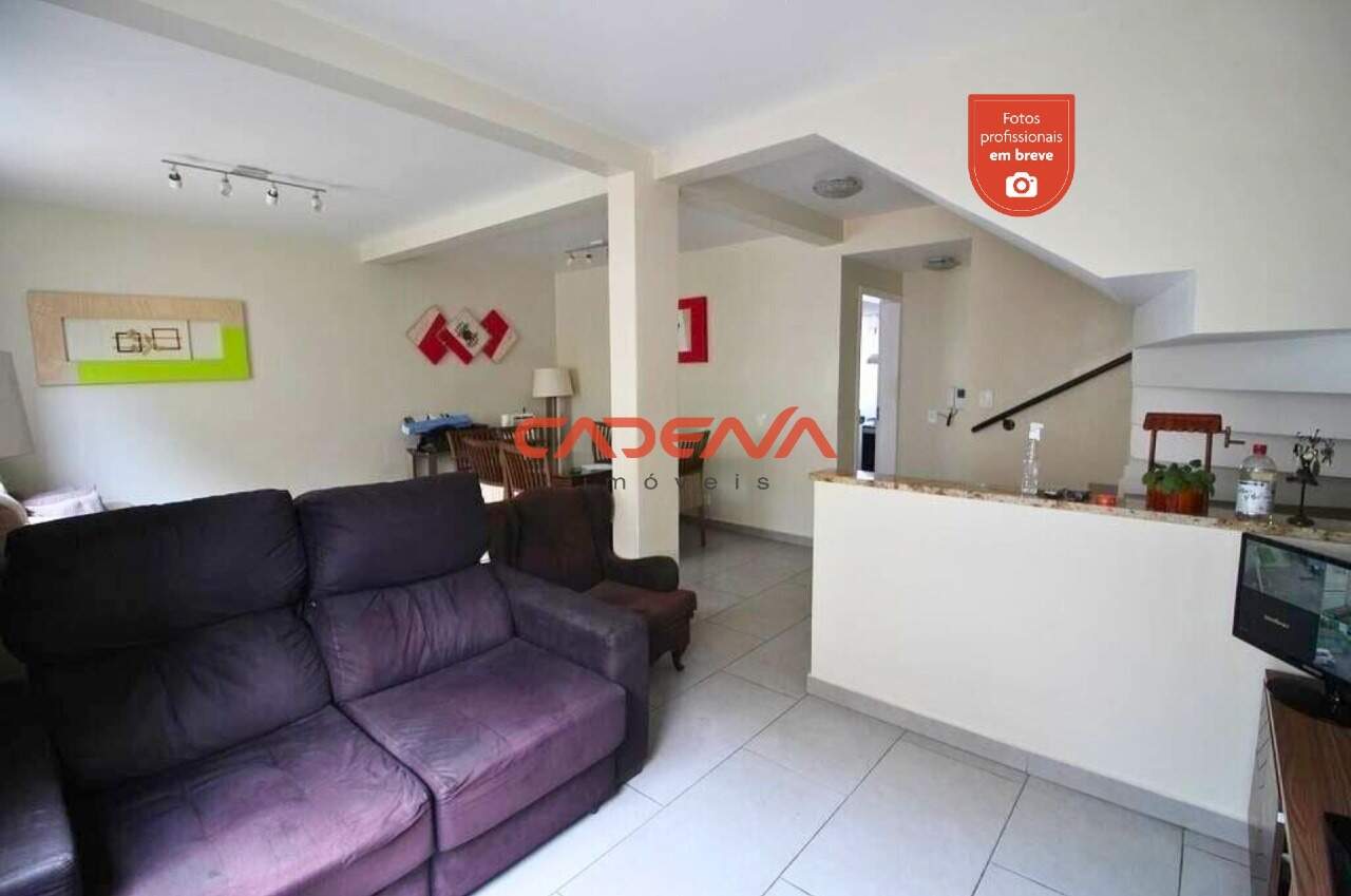 Sobrado à venda no Água Verde: 