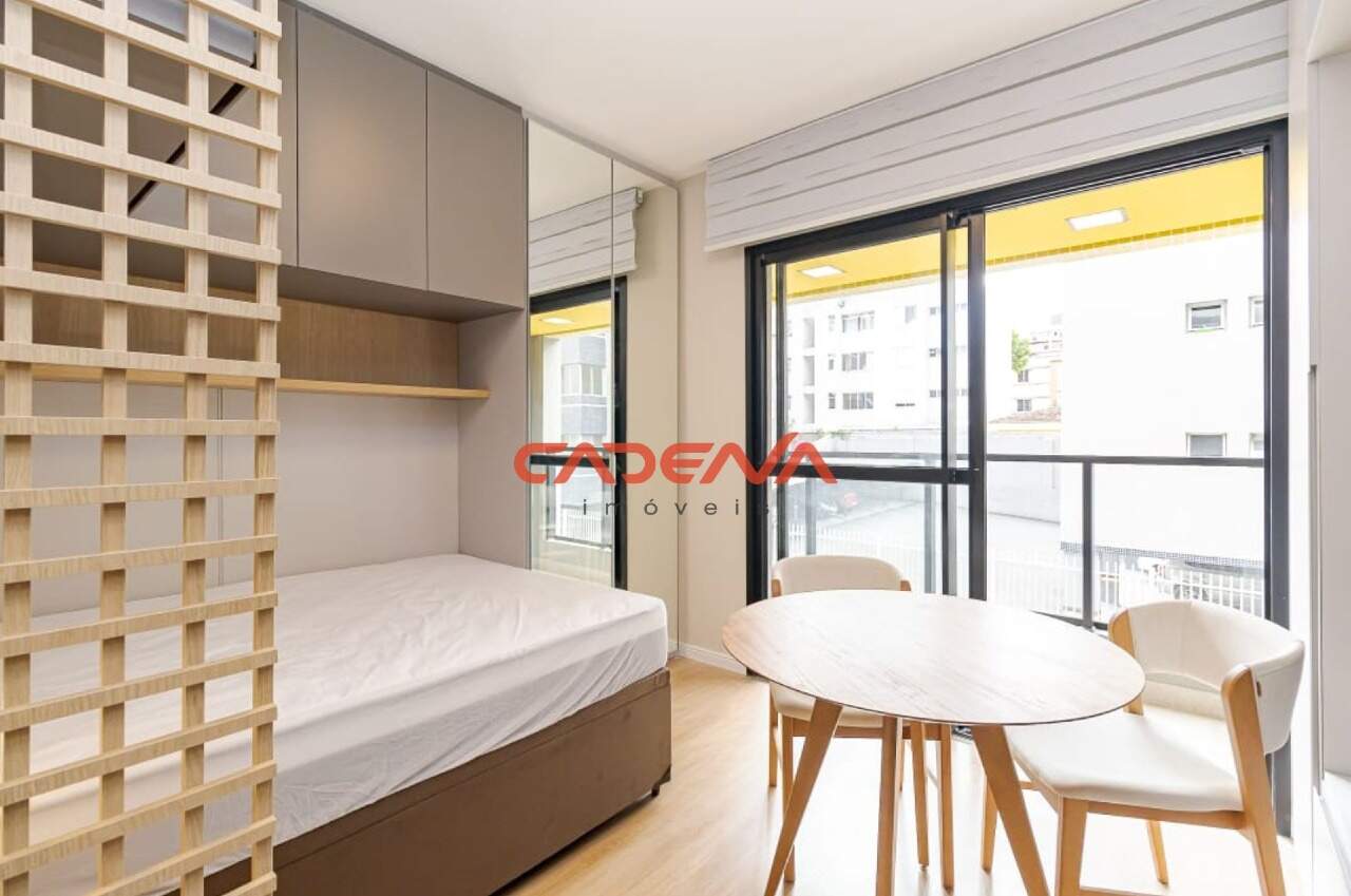 Studio para aluguel no Batel: