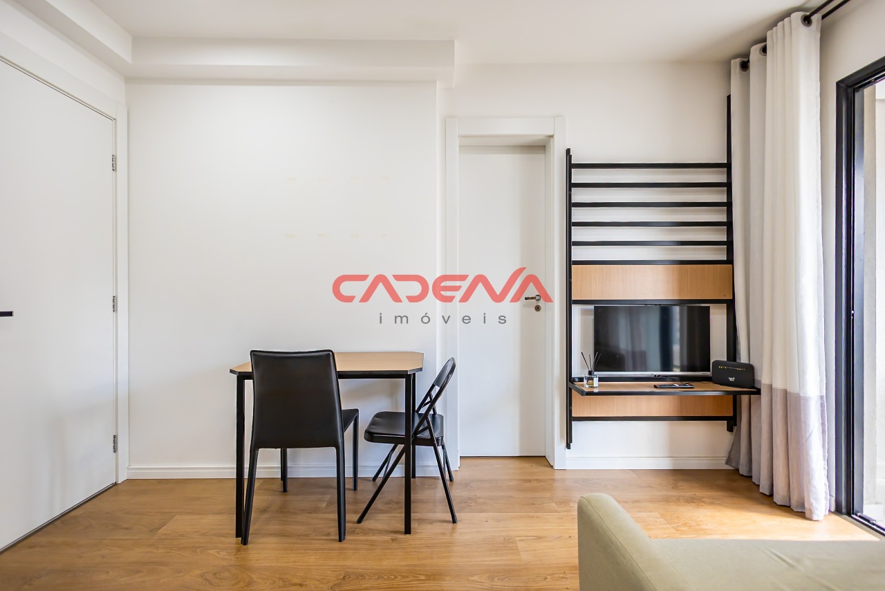 Studio à venda no Mercês: 