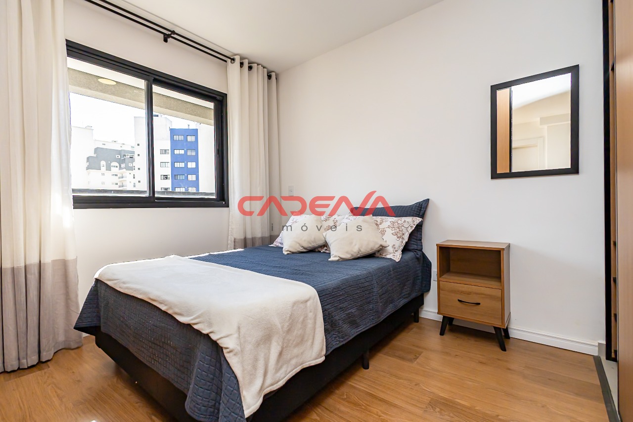 Studio à venda no Mercês: 