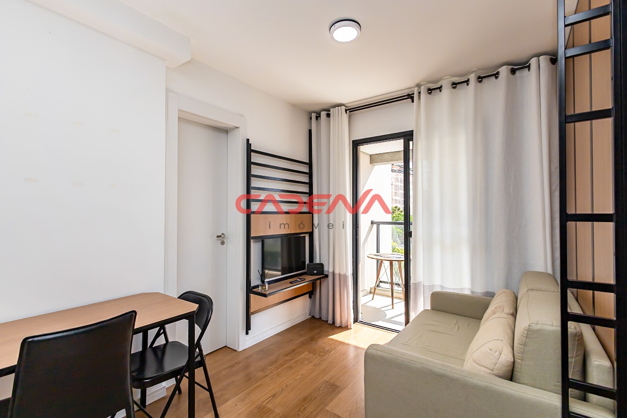 Studio à venda no Mercês: 