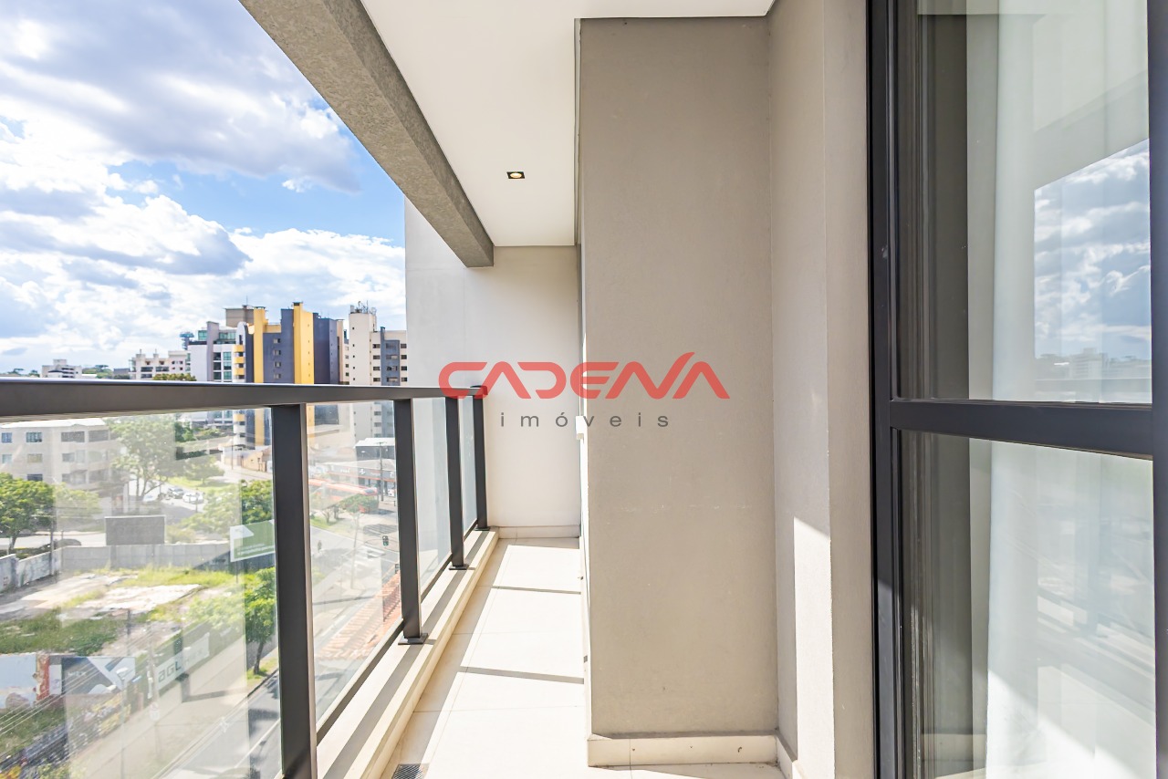 Studio à venda no Mercês: 