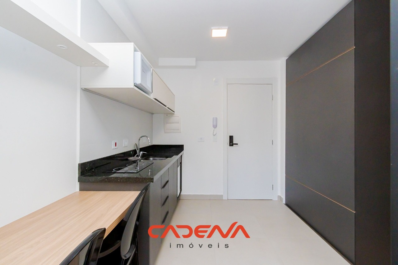 Studio para aluguel no Mercês: 