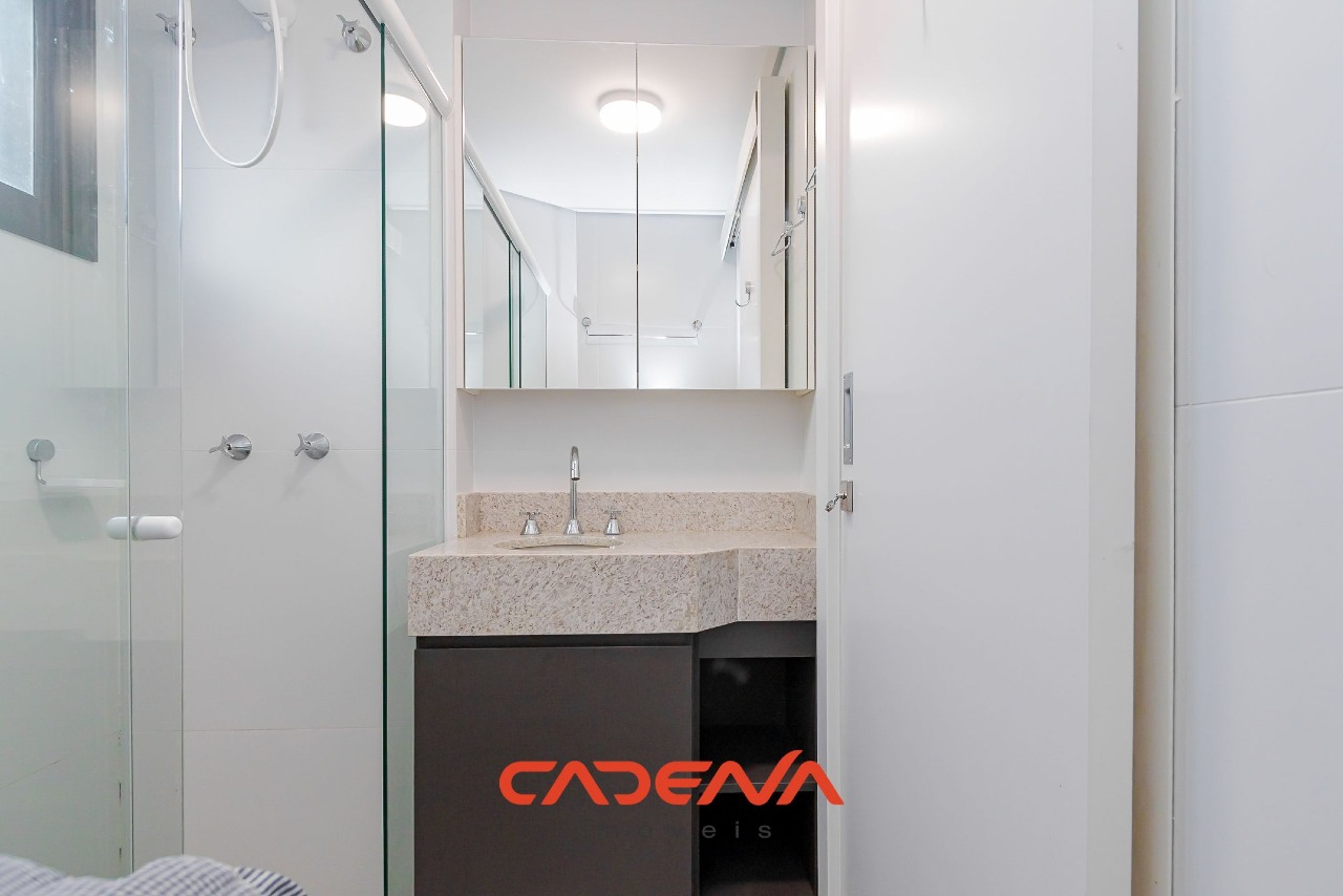 Studio para aluguel no Mercês: 