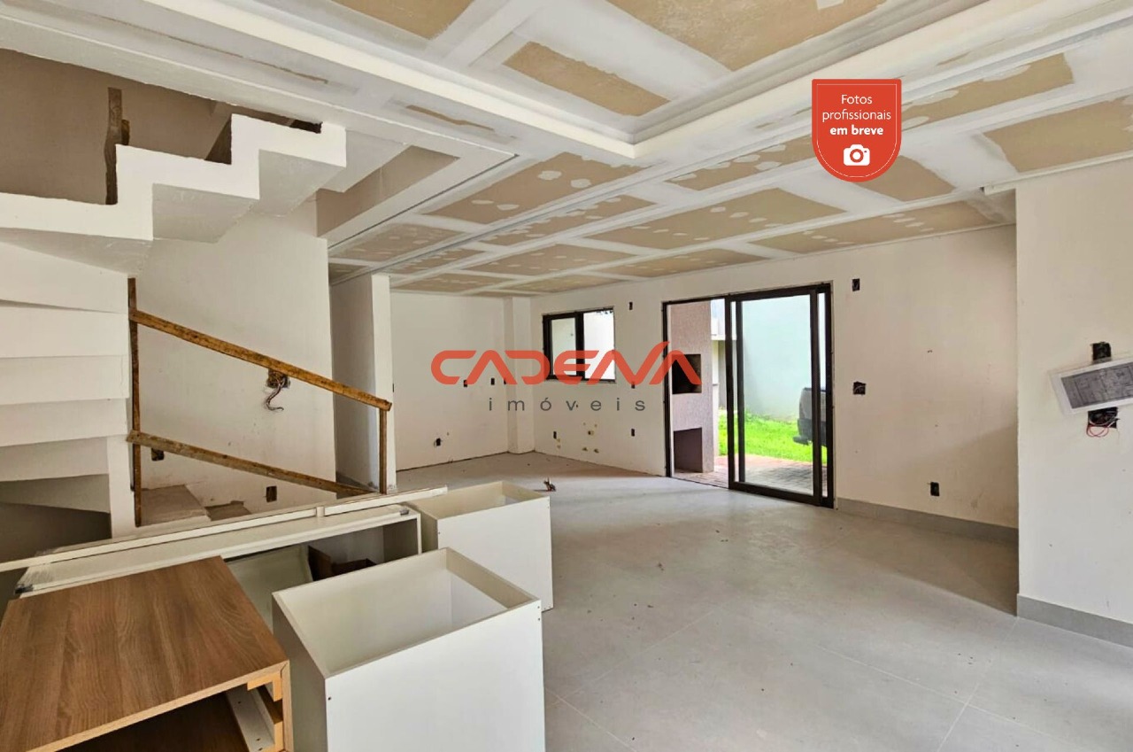 Sobrado para aluguel no Santa Felicidade: 