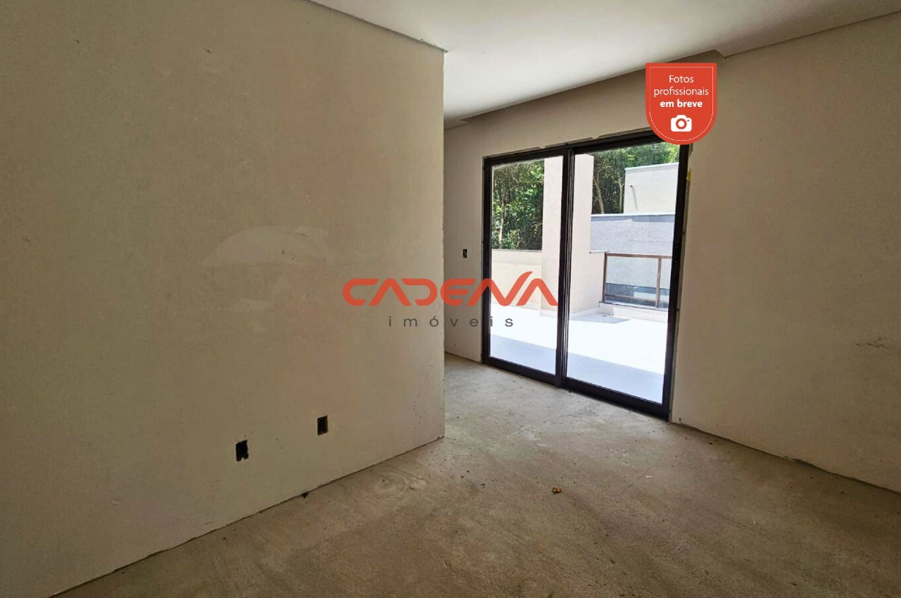 Sobrado para aluguel no Santa Felicidade: 