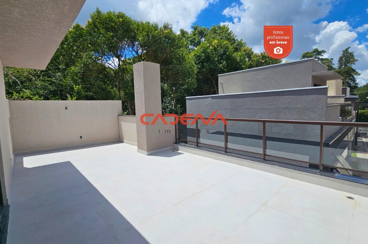 Sobrado para aluguel no Santa Felicidade: 