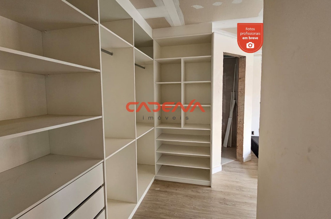 Sobrado para aluguel no Santa Felicidade: 