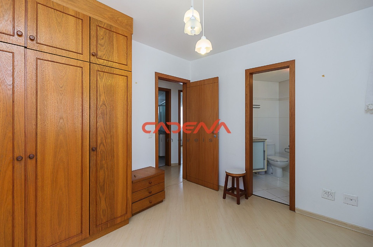 Apartamento à venda no Juvevê: 