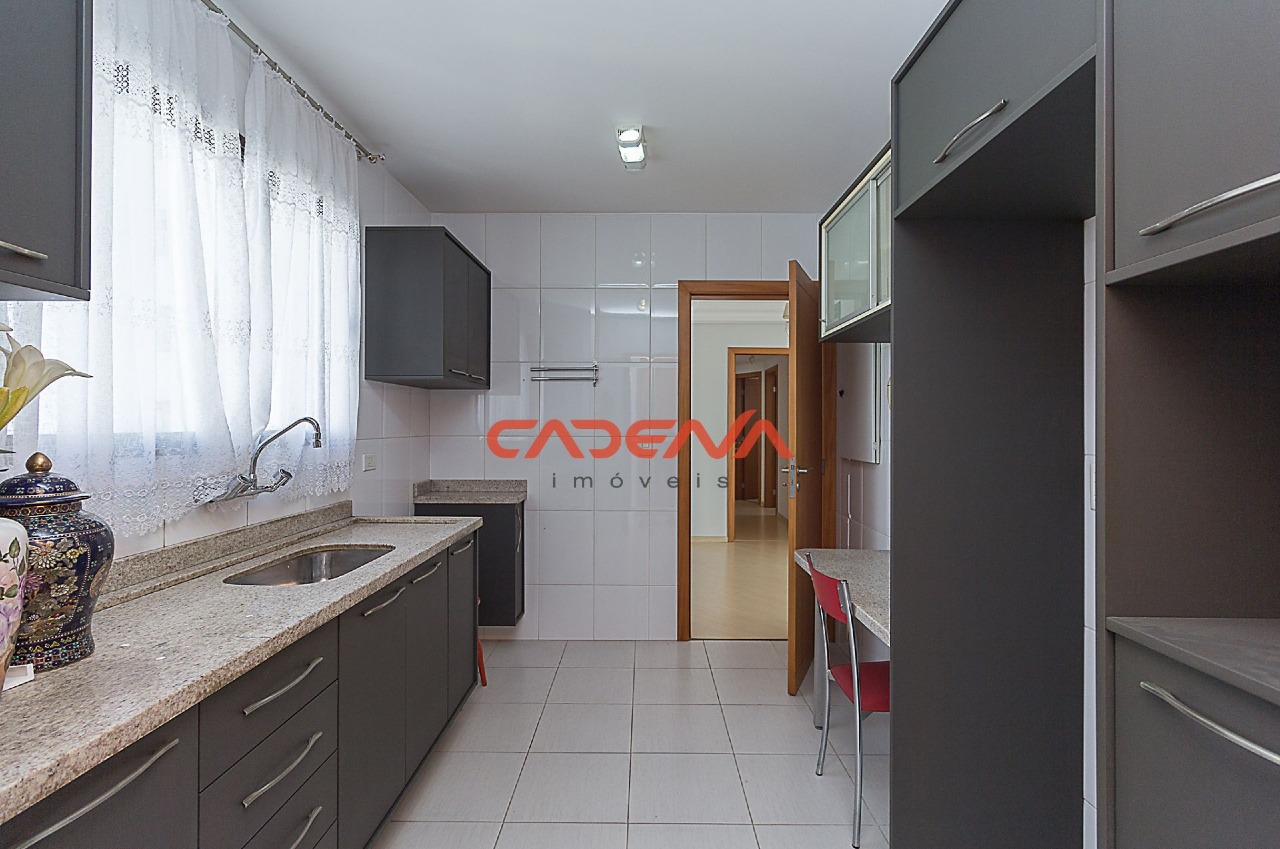 Apartamento à venda no Juvevê: 