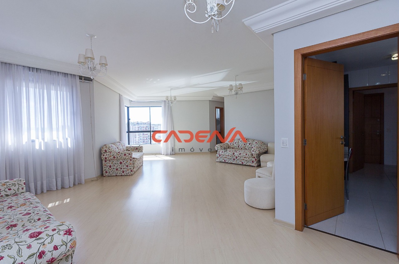 Apartamento à venda no Juvevê: 