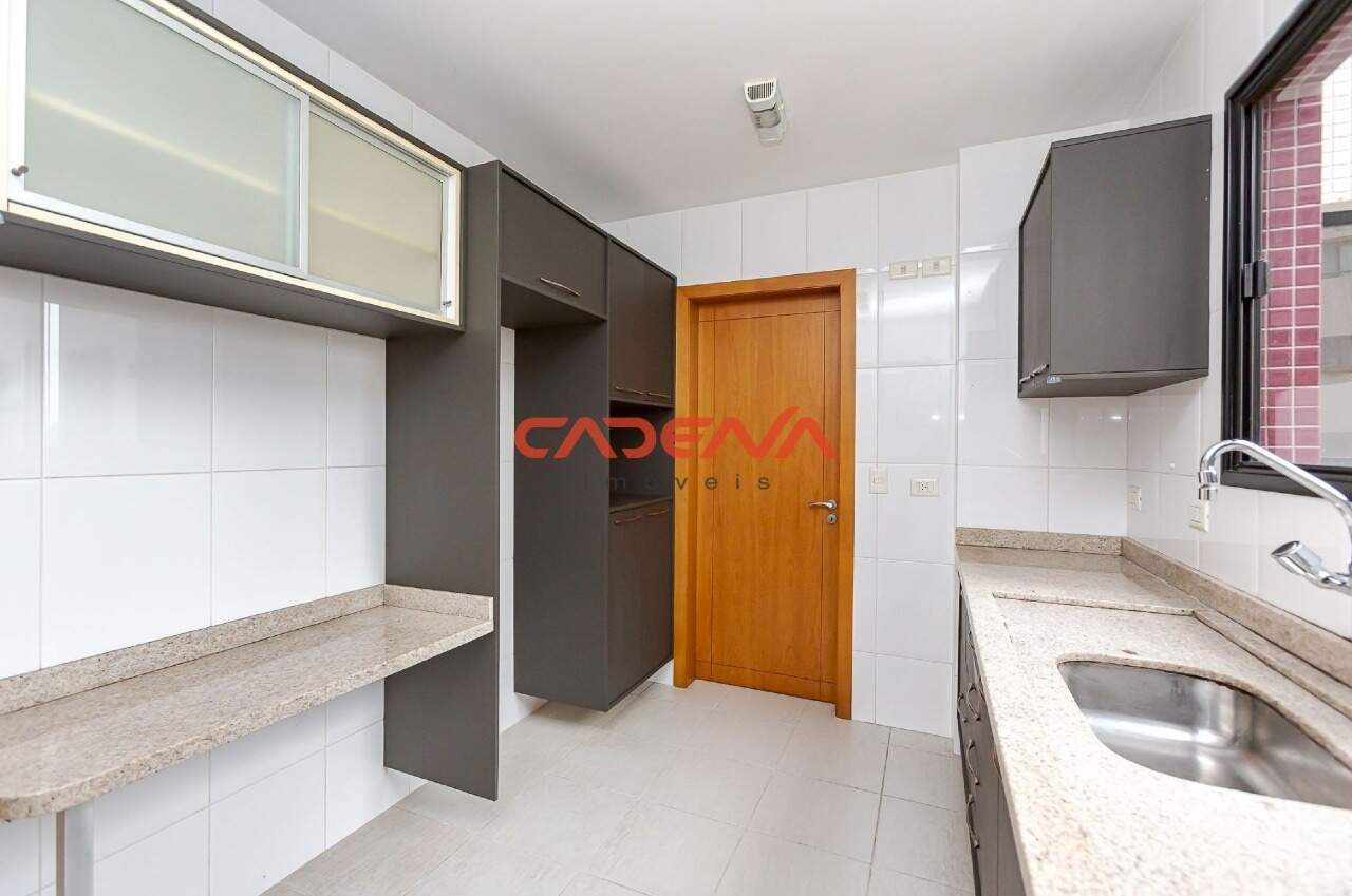 Apartamento à venda no Juvevê: 