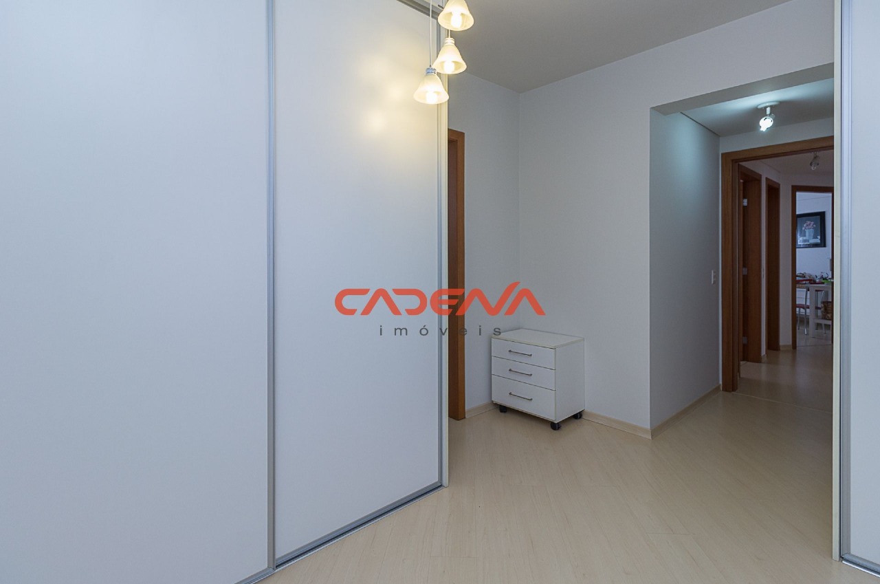 Apartamento à venda no Juvevê: 