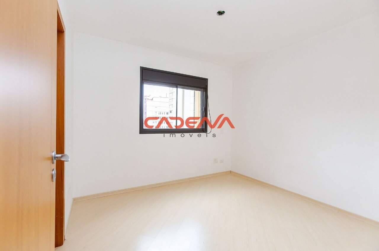 Apartamento à venda no Juvevê: 