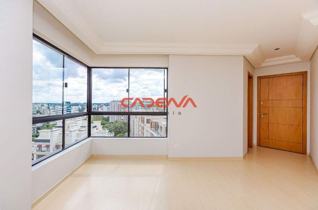Apartamento à venda no Juvevê: 