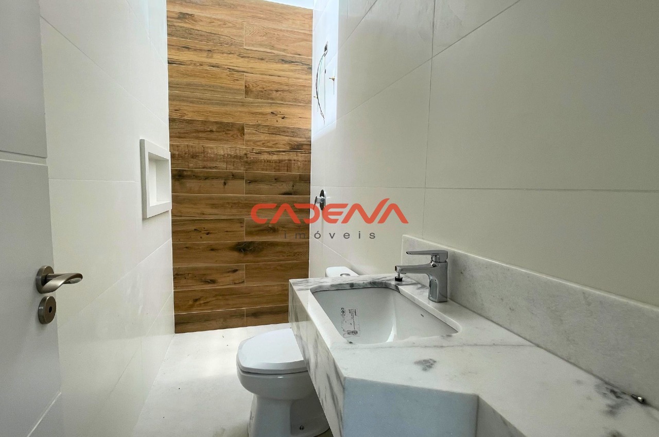 Sobrado à venda no Mercês: 