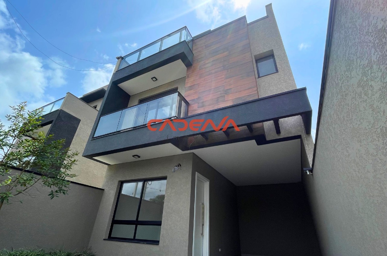 Sobrado à venda no Mercês: 